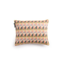 Load image into Gallery viewer, Hummingbird Cushion