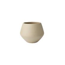 Load image into Gallery viewer, Grove Planter | Short

